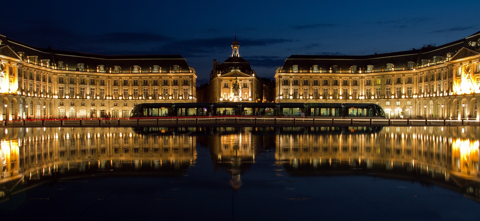 Miroir d'eau et place de la Bourse, Bordeaux