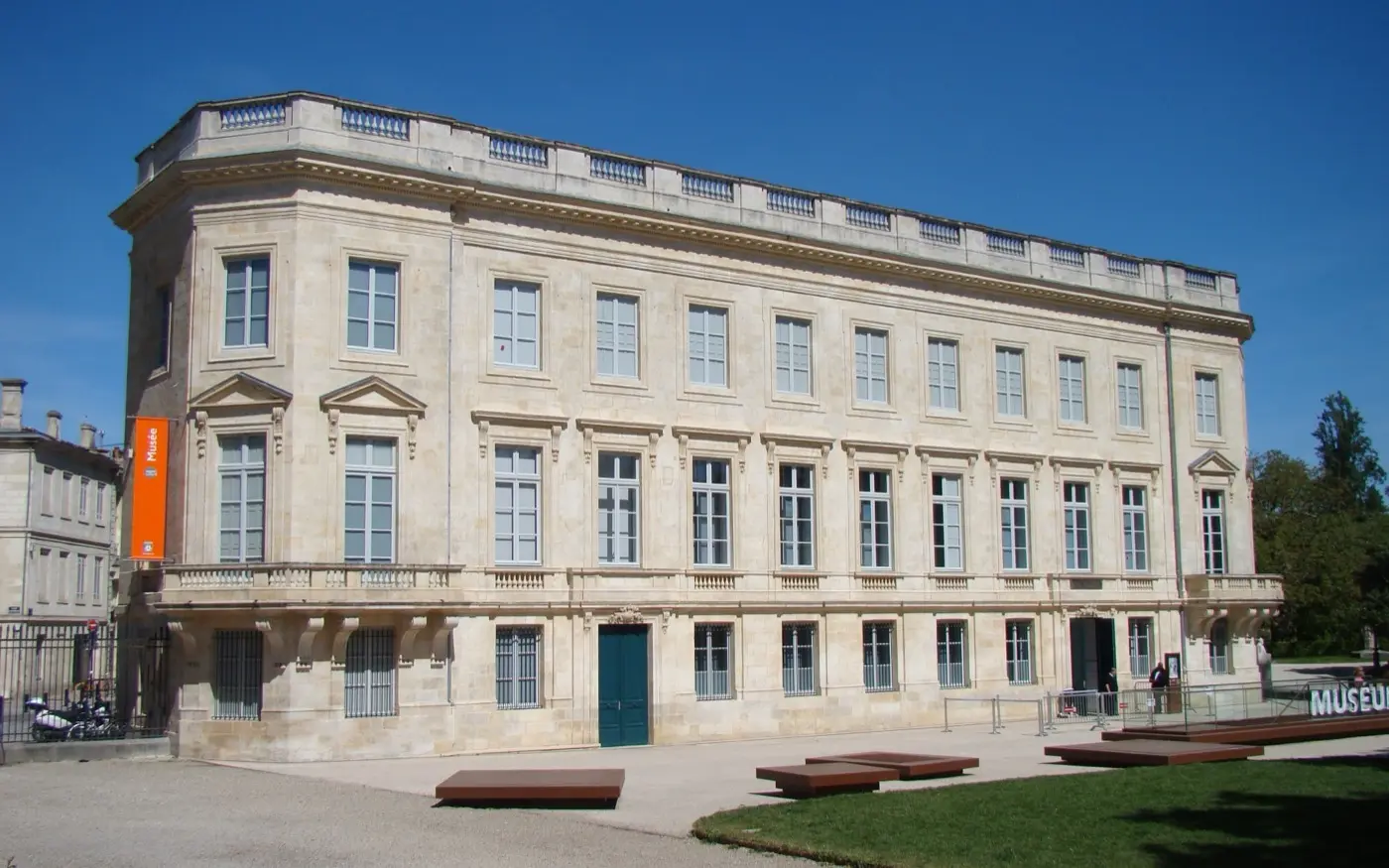 Le Muséum de Bordeaux, hôtel de Lisleferme